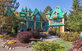 Domaine Riviere Sacacomie Chalets Et Bed And Breakfast -Manoir Canergie